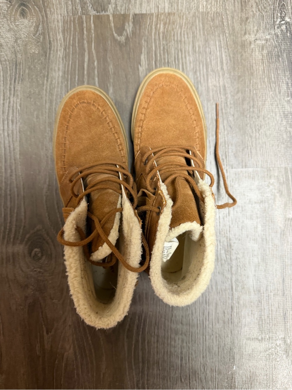 American Eagle Outfitters Cream and Tan Shearling-Lined Boot
